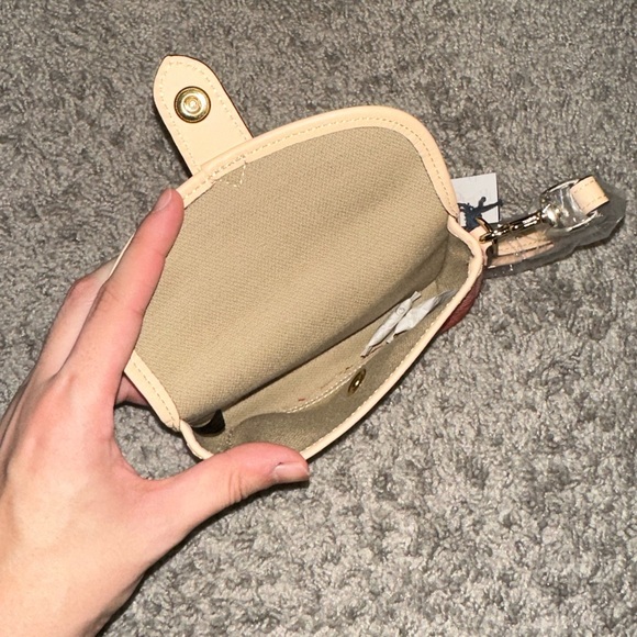 NWT Dooney & Bourke Oncour Twist Flap Wristlet - Picture 2 of 3